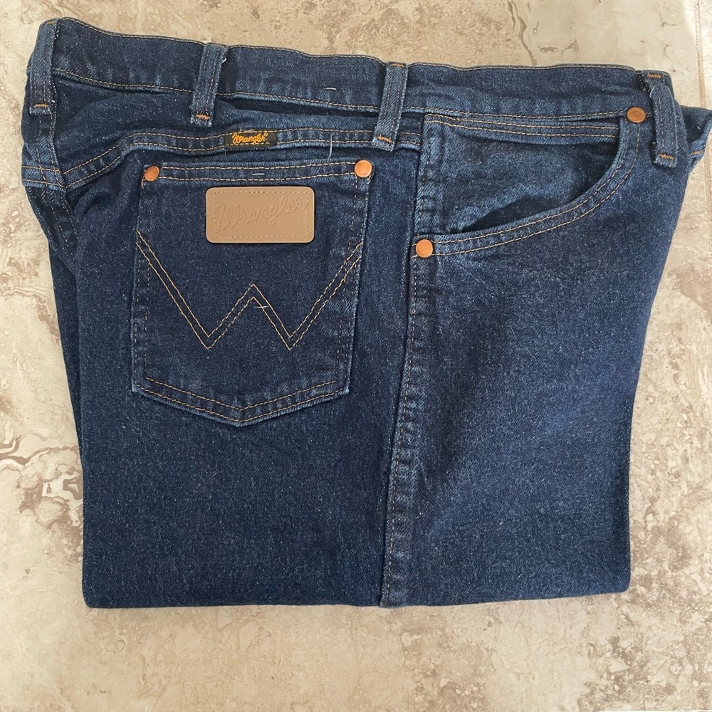 Wrangler Men's Dark Blue Jeans, NWOT
